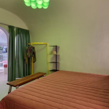 Hermes Cave House By Oias Local Cave Houses Buitenkant foto