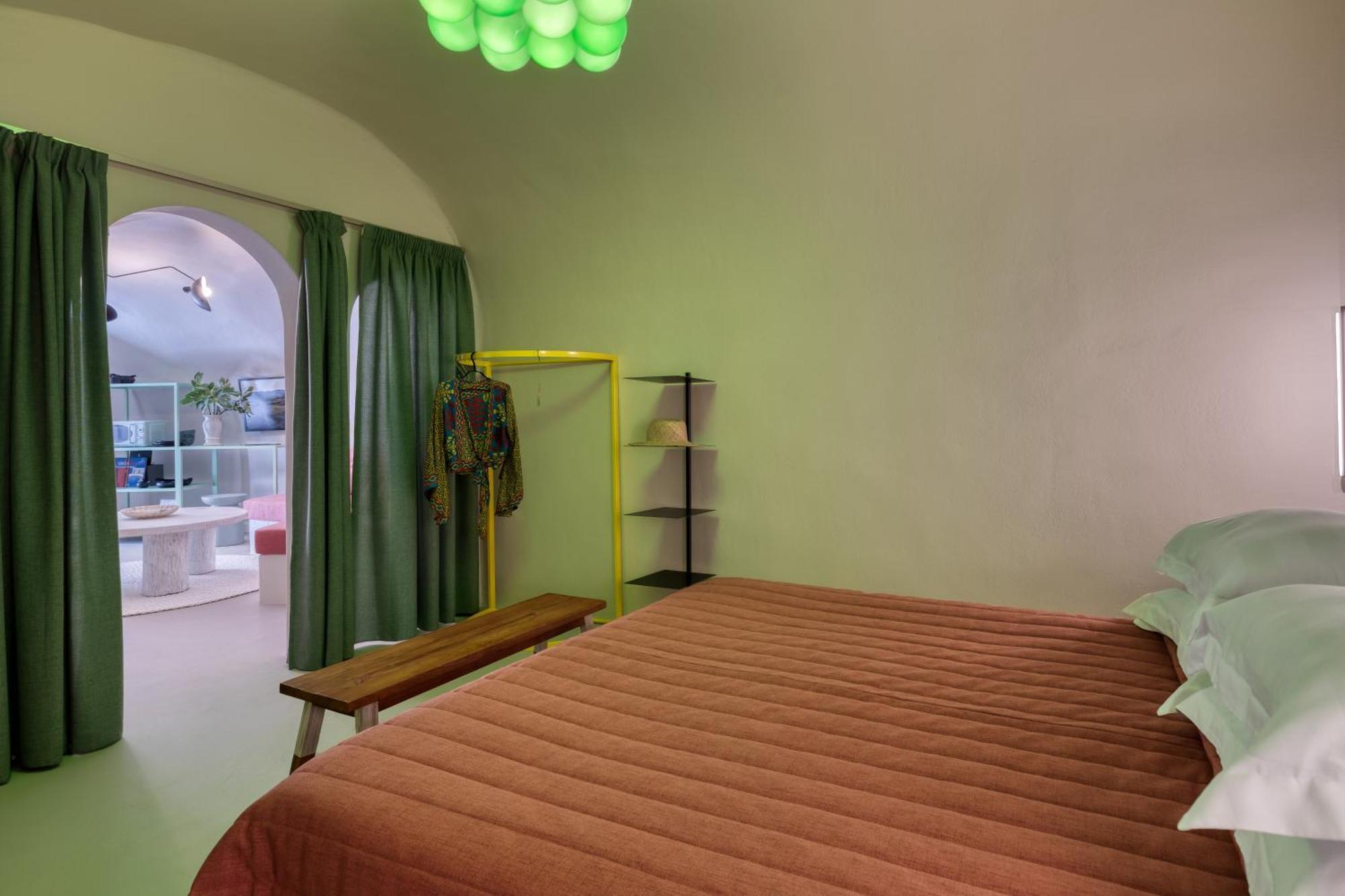 Hermes Cave House By Oias Local Cave Houses Buitenkant foto